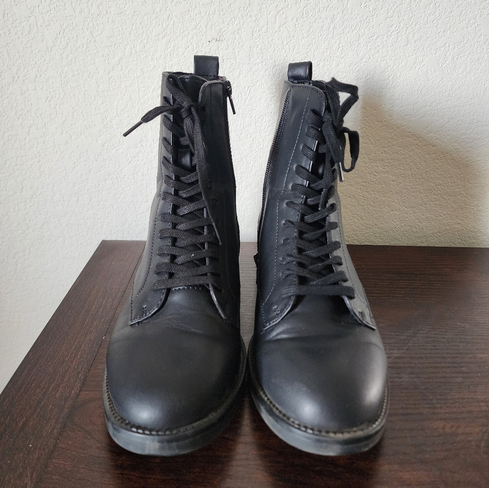 Classic - Amore - Black Leather Women's Combat Boots - Size 7.5
